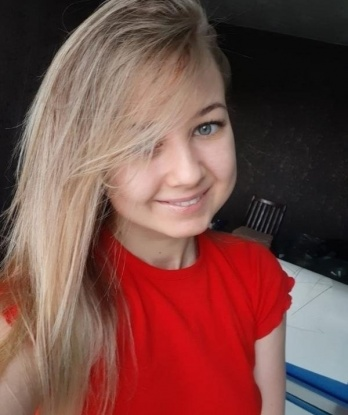 Людмила, 25 лет, 1 размер груди